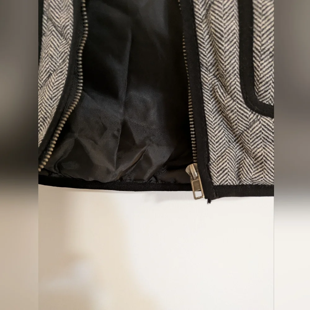 NWT Altar’d State Quilted Herringbone Wool Vest Fall Winter Cozy Warm Sz. Small - Picture 6 of 11